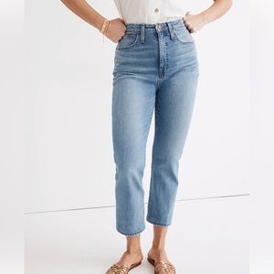 Madewell Curvy Classic Straight Jeans in Meadowland Wash in Tall 25